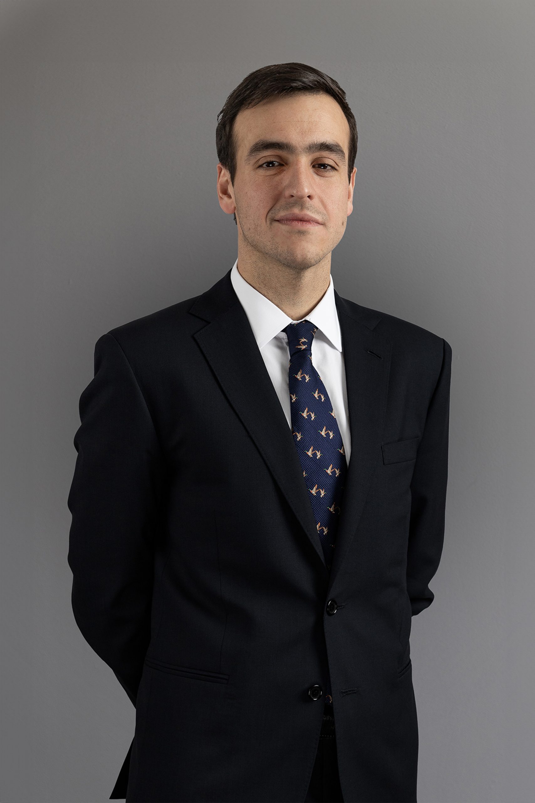 sebastian lara fondo gris2 scaled